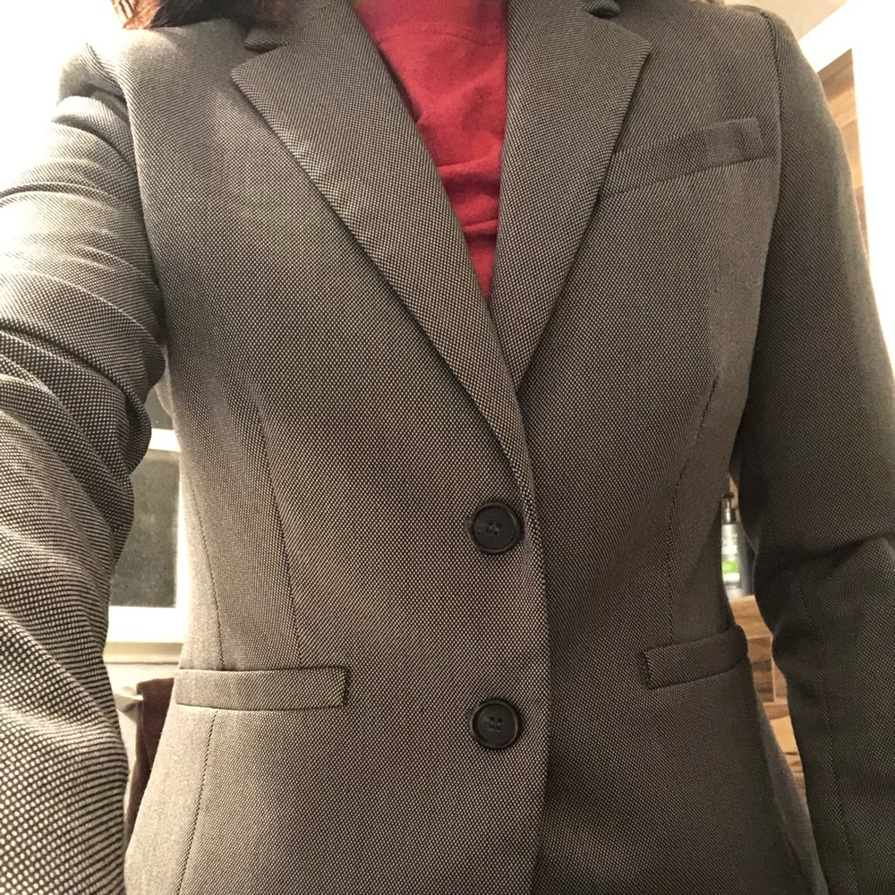 Flattering grey jacket !!!!